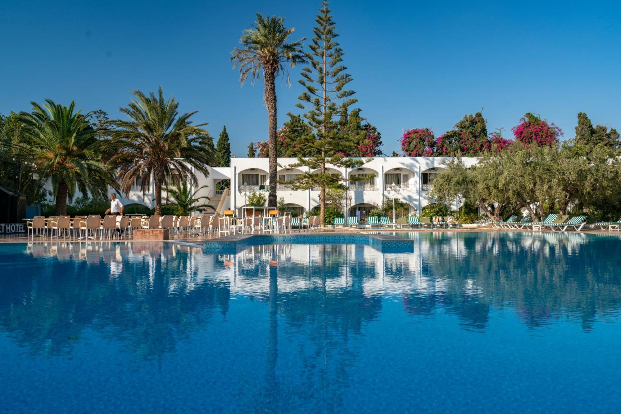 Hotel Le &